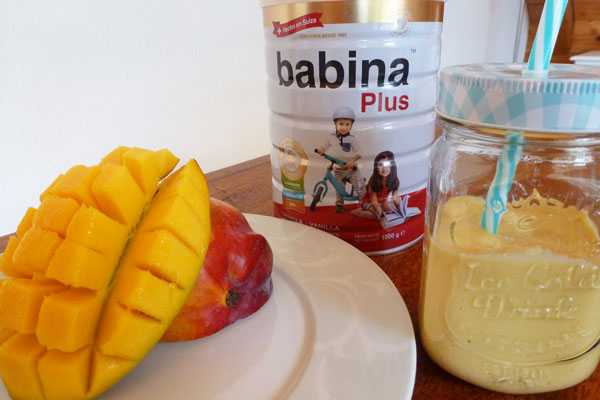 Entdecken Sie unser Rezept für einen leckeren Mango Lassi mit babina Plus.