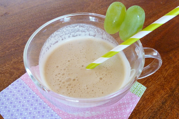 Descubre nuestra receta de un delicioso smoothie de mantequilla de maní y gelatina con babina Plus.